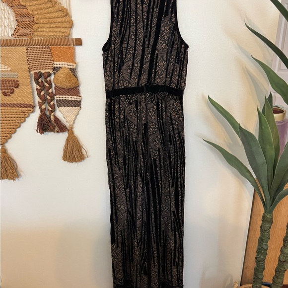 Topshop Patterned Jumpsuit with Peekaboo Keyhole, Wide Leg - Picture 4 of 7